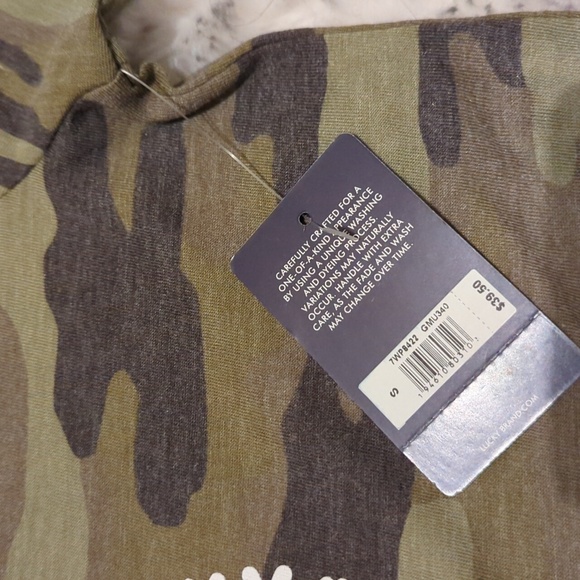 NWT Lucky Brand Camouflage T-Shirt in Size S - Picture 3 of 3